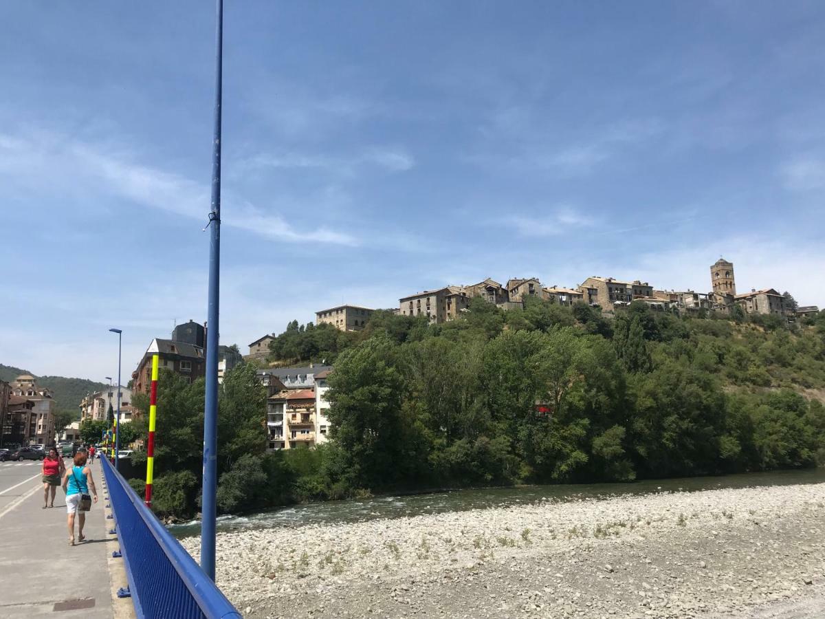 Apartamento Cinca Pirineo En Aínsa Dış mekan fotoğraf